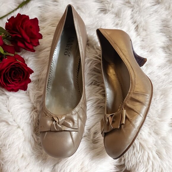 Franco Sarto Metallic Gold Kitten Heel Loafers — Women’s 8.5 - Picture 1 of 16